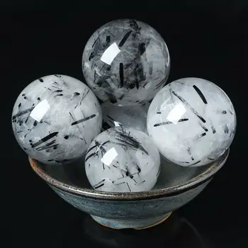 1pcs, Prírodný krištáľ ponúka komfortné ubytovanie v ľahký keramický čierne vlasy quartz crystal ball uzdravenie